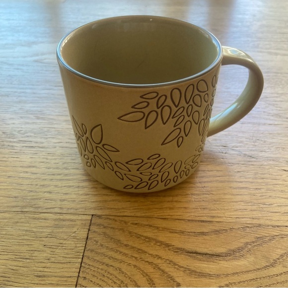 Starbucks 14 oz Leaf Pattern Beige Mug - Picture 1 of 6